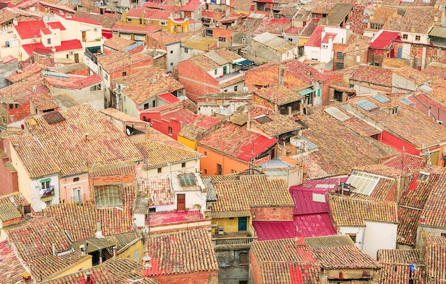 Quelle est la meilleure couverture pour une maison à Salon de Provence 